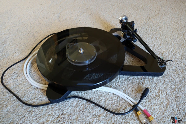 Rega Research RP8 Turntable - Jamsticks